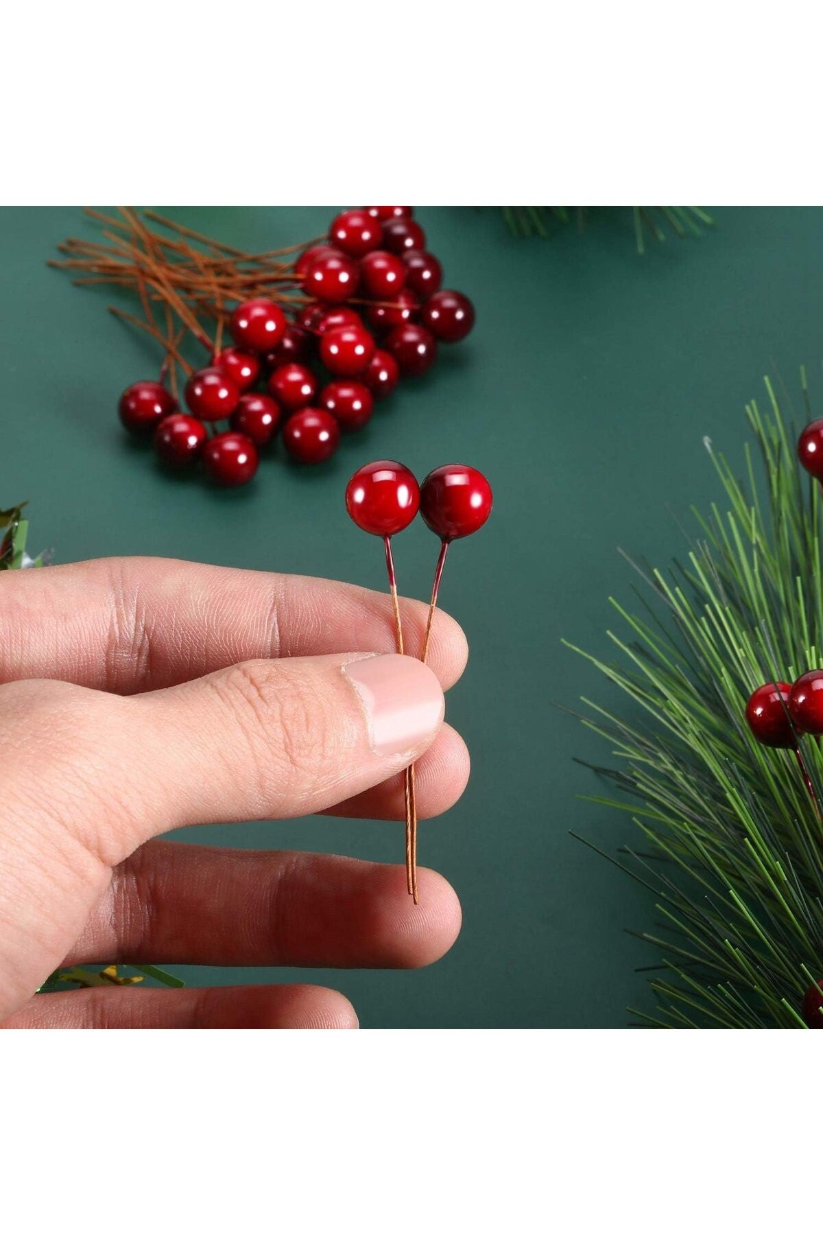 2 Demet ( Bir Demetinde : 6 Adet Vardır ) Mini Uğur Kokina Red Berry Yılbaşı Süsü Dekor Süs T108