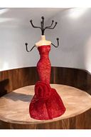 Yenigeldi Kırmızı Renk (20 CM) Moda Heykel Şeklinde Takı Standı, Takılık, Küpelik, Takı Dolabı Düzenleyici