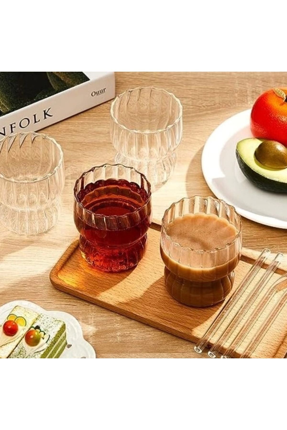 Yenigeldi 4 Adet Dalgalanma Şekilli Şeffaf Cam Bardak Buzlu Kahve Kokteyl Bardağı 4 Cam Pipet ve Temizleme Fır
