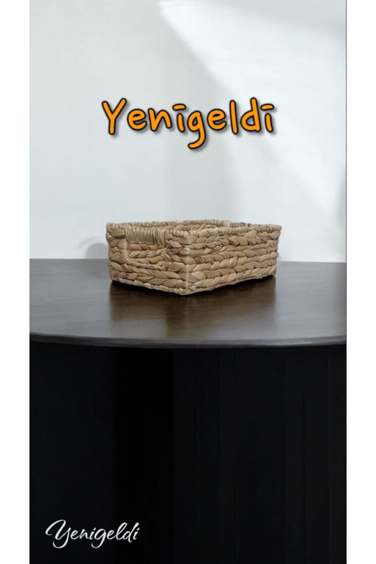 1 Adet Doğal Hasır Sepet ( Uzunluğu 31 Cm Genişlik 20 Cm Yükseklik 11 Cm ) Yen240038k