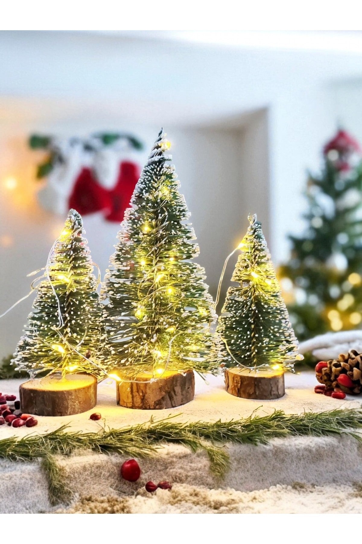 3’lü Çam Ağacı Seti – ( 2 Adet 10 cm, 1 Adet 15 cm) + 12 li 3 cm top + LED Peri Işık+ 15 cm Yıldız