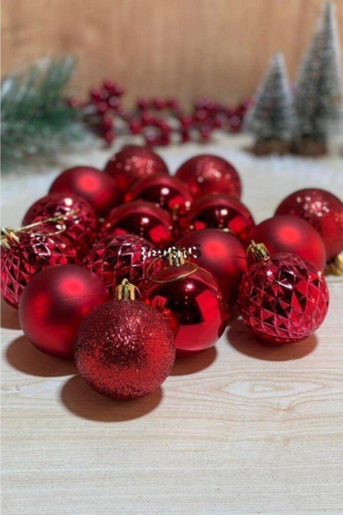 6 Li Kırmızı 5 Cm Yılbaşı Topu , 6 Li Noel Topu , 6 Li Çam Ağacı Topu , 6 Süs Topu